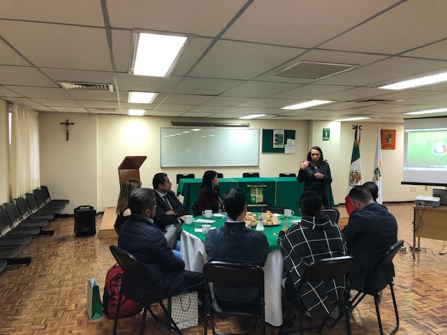 Sesión informativa en Plantel Roma