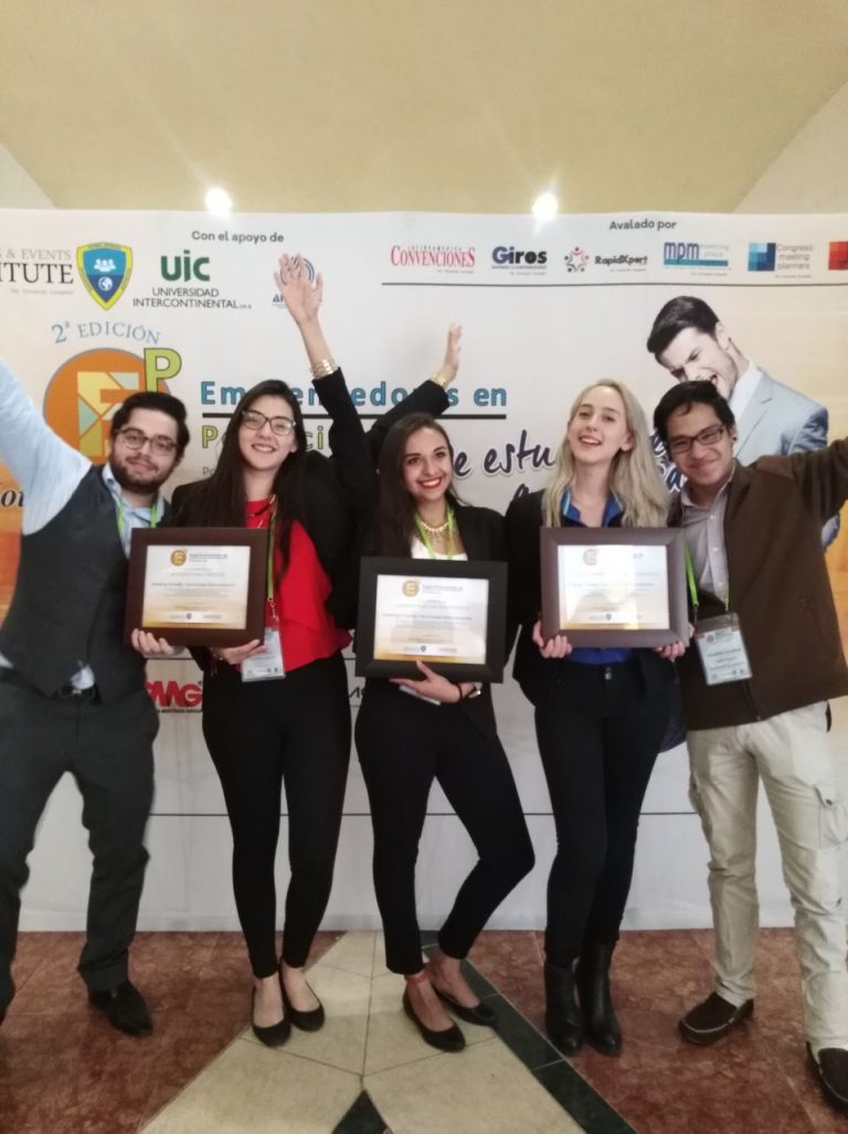 Equipo UIC gana reconocimientos en el programa Emprendedores en Potencia