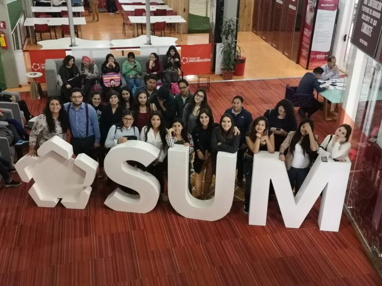 Estudiantes de Administración de Negocios Turísticos y Administración Hotelera visitaron Startup México