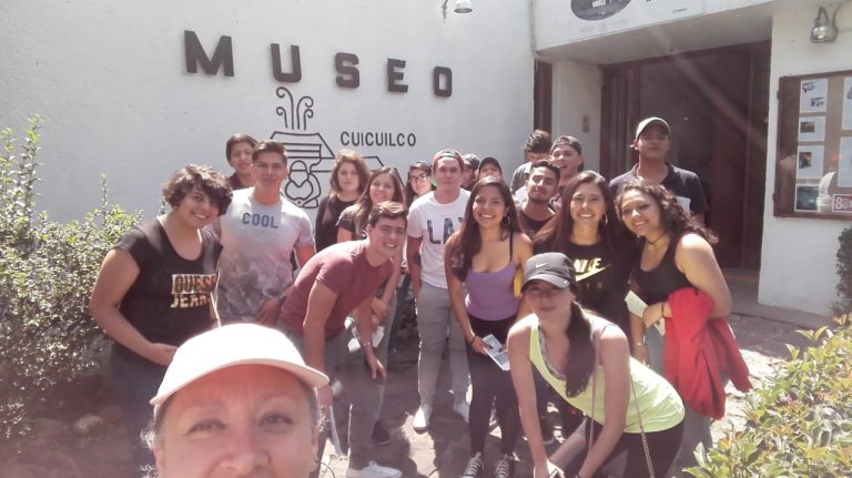 Estudiantes de LANT visitaron la zona arqueológica de Cuicuilco