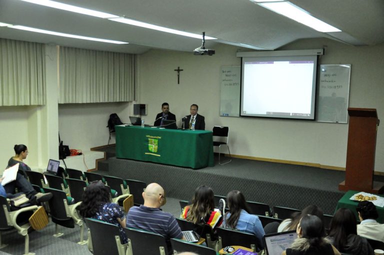 Conferencia del INEGI sobre datos y estadísticas para la investigación