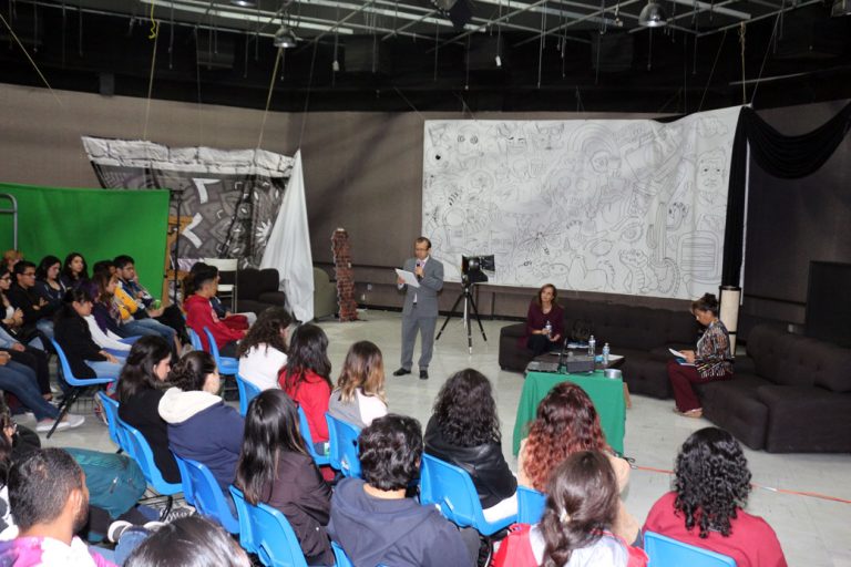 Presentación del libro Tras las huellas de una profesión