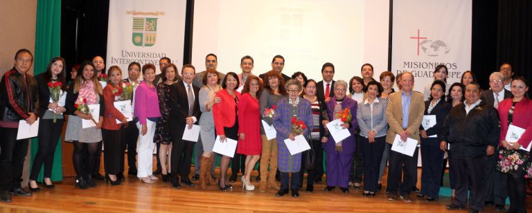 Ceremonia de entrega de reconocimientos por antigüedad